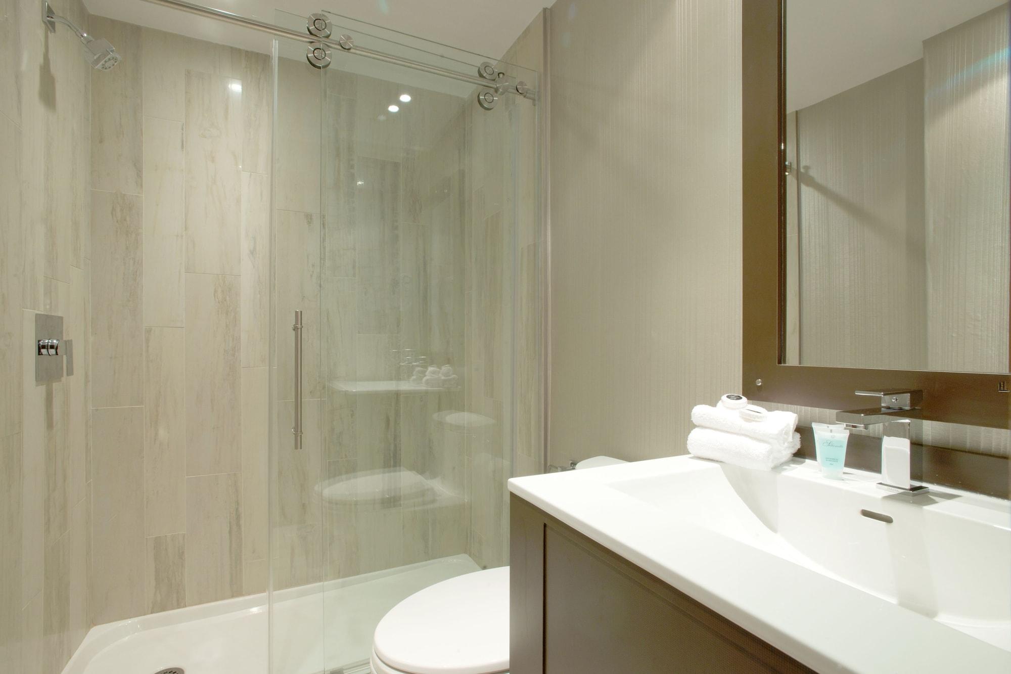 Le Chabrol Hotel & Suites Montréal Eksteriør billede