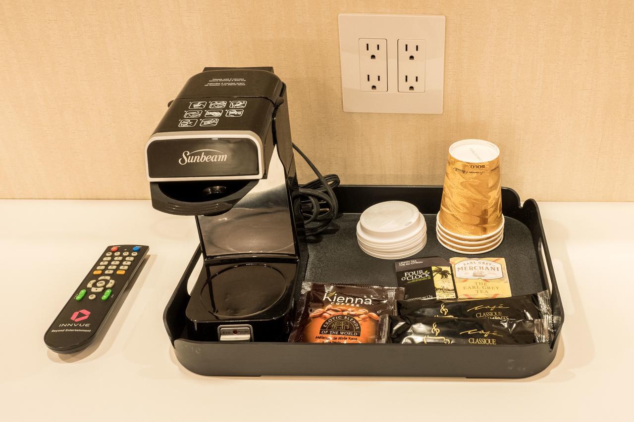 Le Chabrol Hotel & Suites Montréal Eksteriør billede