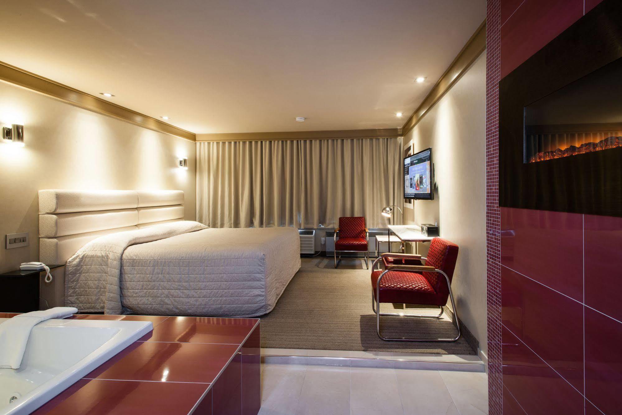 Le Chabrol Hotel & Suites Montréal Eksteriør billede