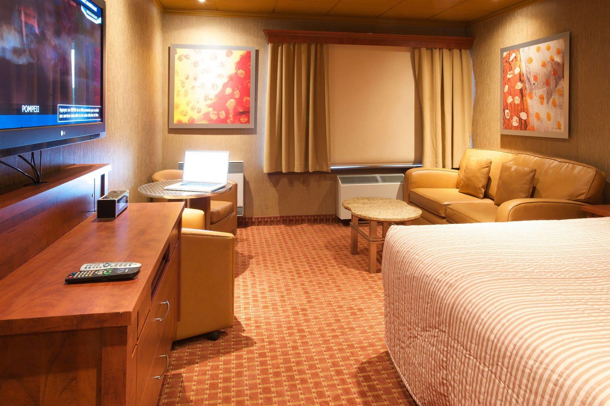 Le Chabrol Hotel & Suites Montréal Eksteriør billede